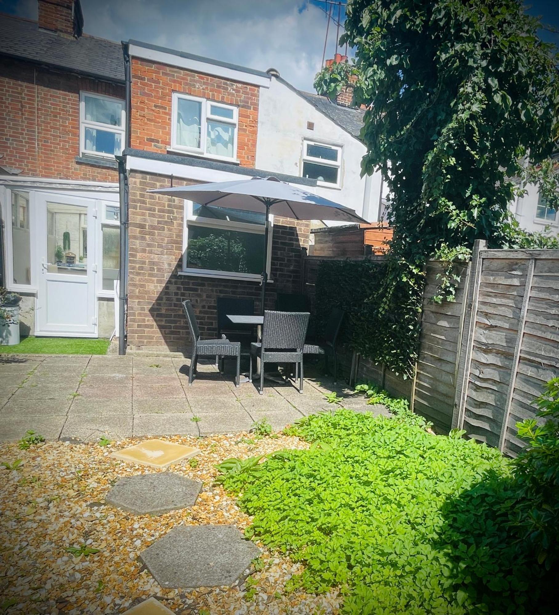 Exclusive Offers L Last-Minute Specials L Parking Free L Double Bed House L Uk L Gaming Room L Komfy 3 Bedroom Cottage With Riverview L Perfect For Short Or Long Stays Reading Eksteriør bilde